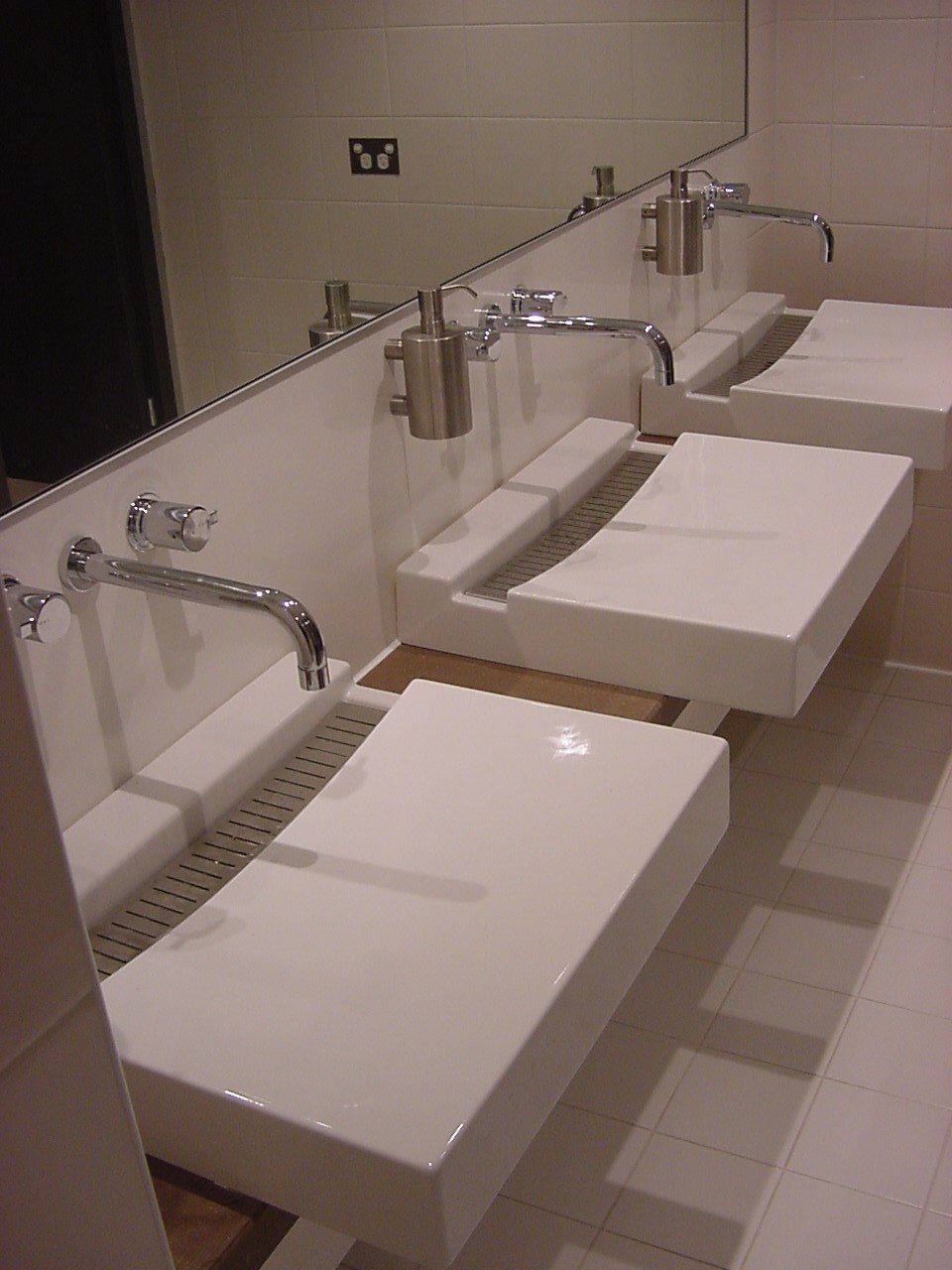 sink, sink faucet, double sink