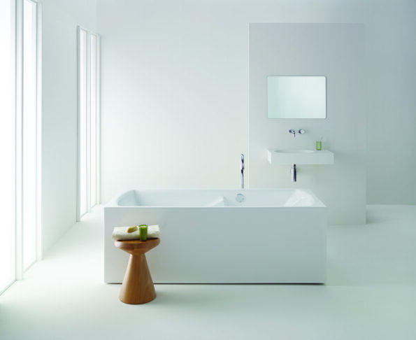 reestanding Ergobath Classic with Arki Solid Surface Basin